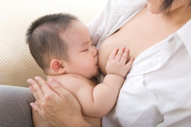 Hướng dẫn mẹ bỉm cách chăm sóc bé sơ sinh toàn diện